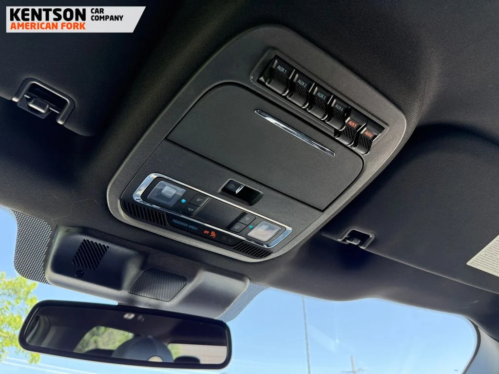 Used 2023 Gray Ford Tremor image 30