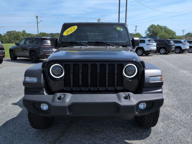 Used 2023 Black Jeep Sport S image 8