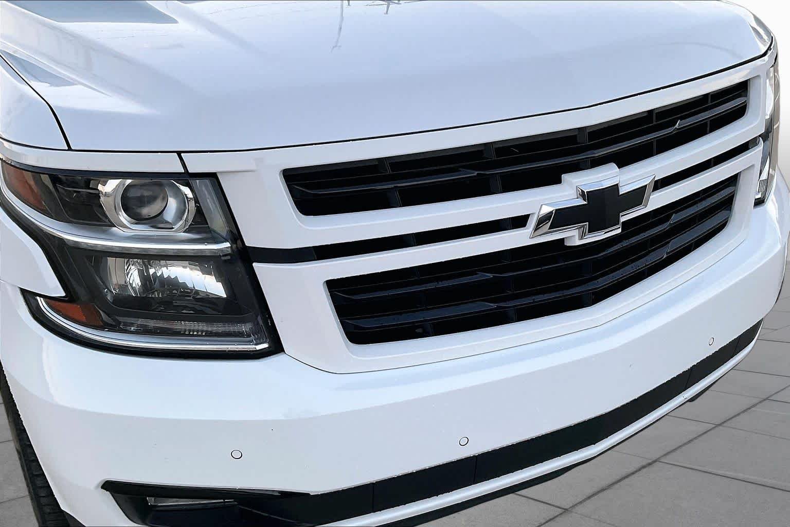 Used 2019 Summit White Chevrolet Premier image 29