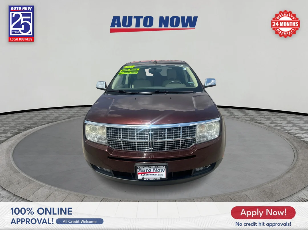 Used 2010 RED Lincoln base image 2