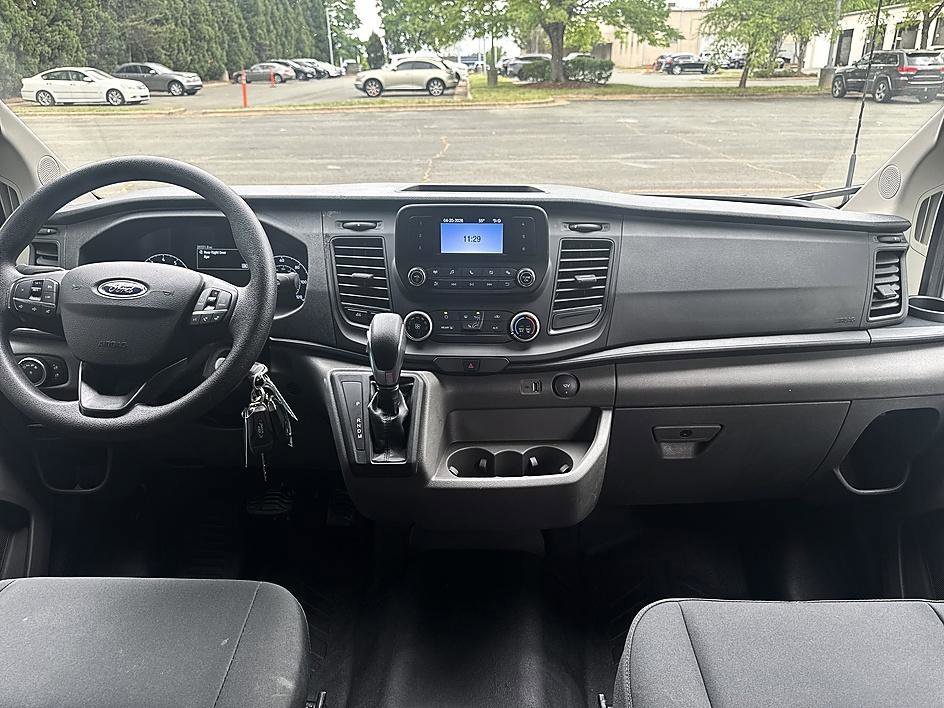 Used 2025 Oxford White Ford Base image 17
