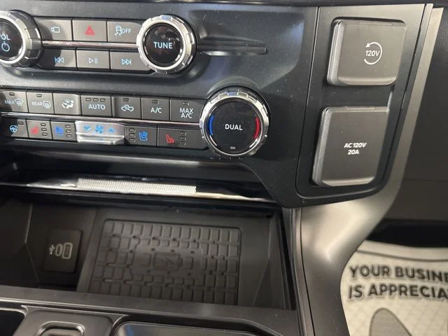 2025 Ford F-150 Lariat - Photo 17