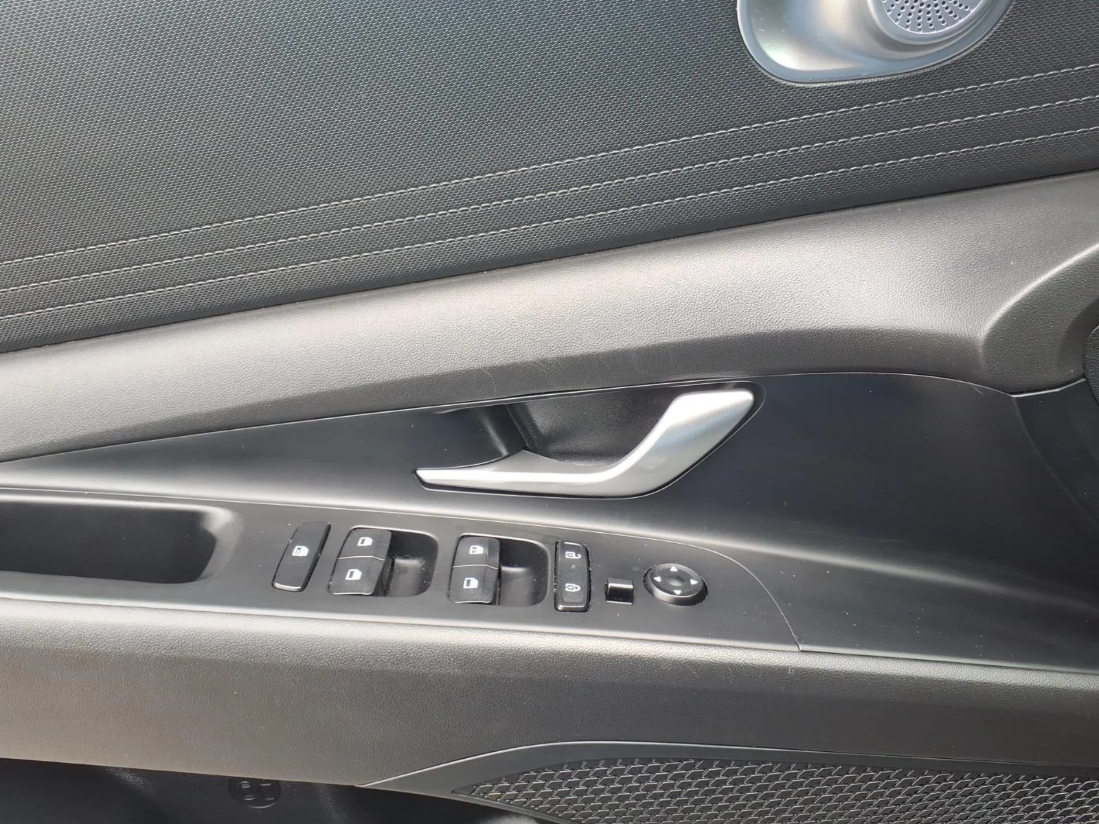 Used 2024 Gray Hyundai SEL image 24