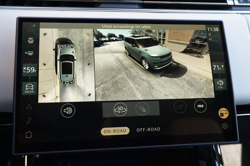 New 2027 British Racing Green Land Rover Dynamic SE image 28