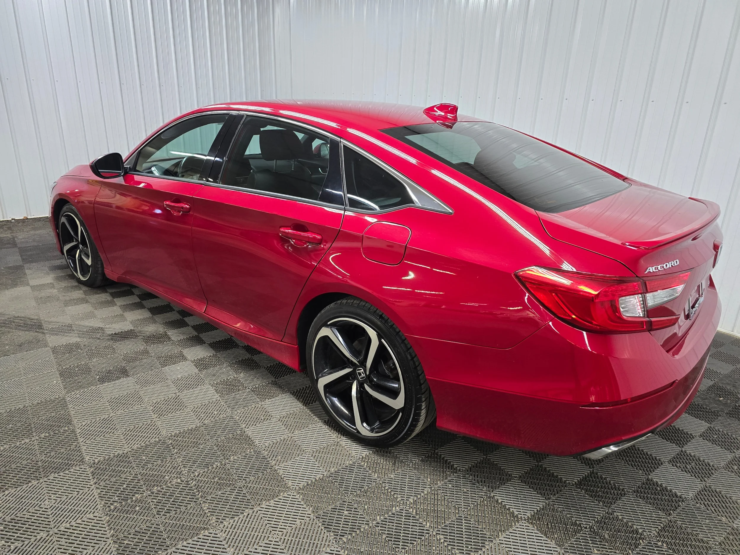 Used 2018 San Marino Red Honda Sport image 9
