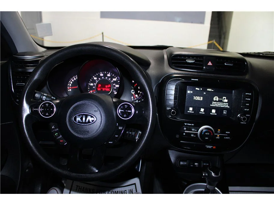 Used 2019 Shadow Black Kia + image 31