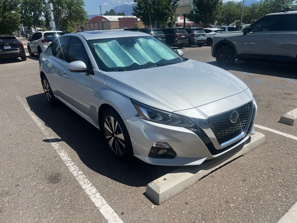 Used 2022 Silver Nissan 2.5 SL image 1