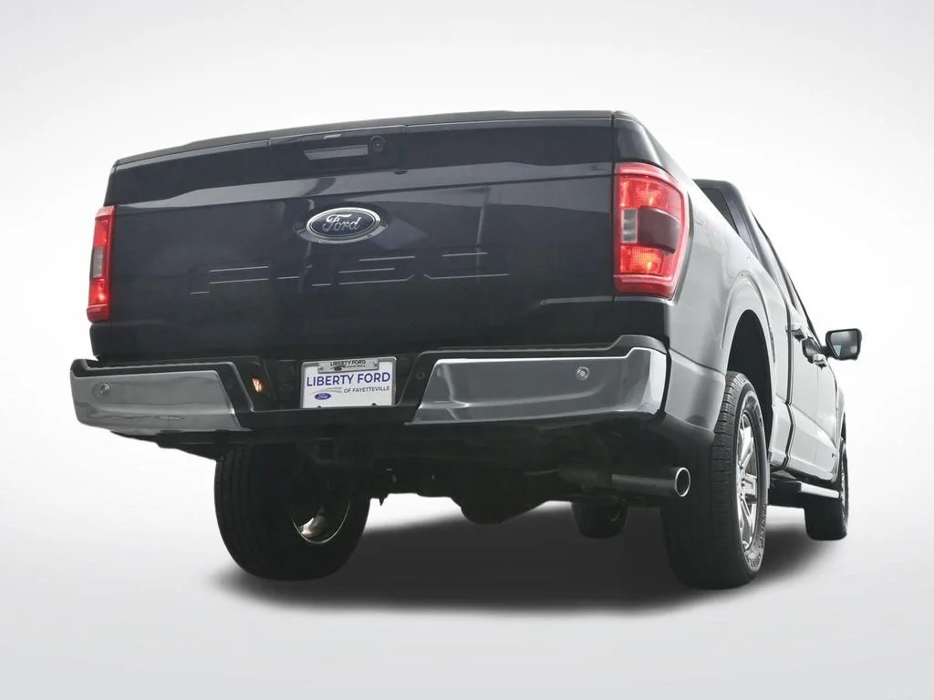 Certified Used 2022 Blue Metallic Ford XLT image 36