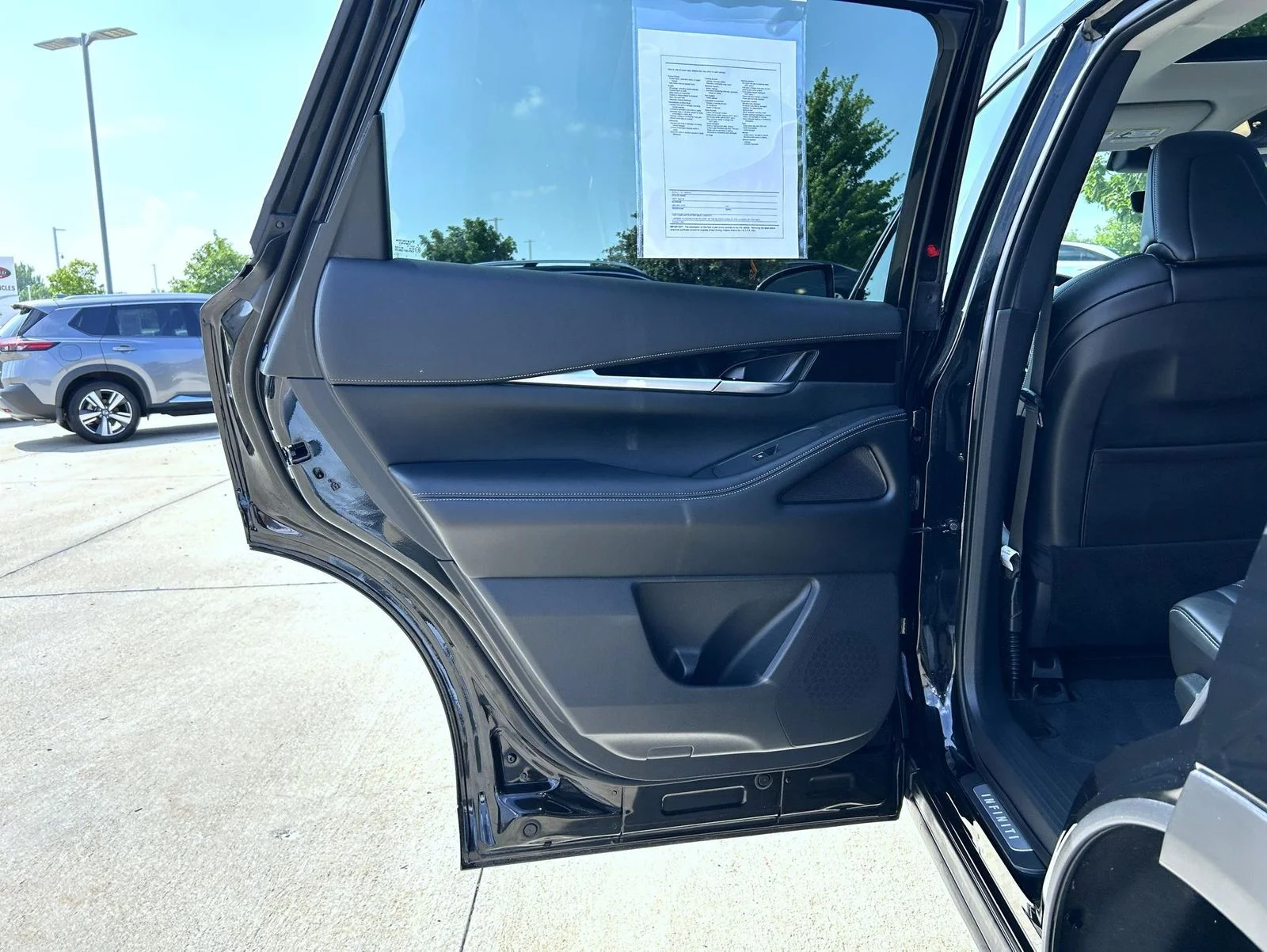 Used 2025 Black INFINITI PURE image 22