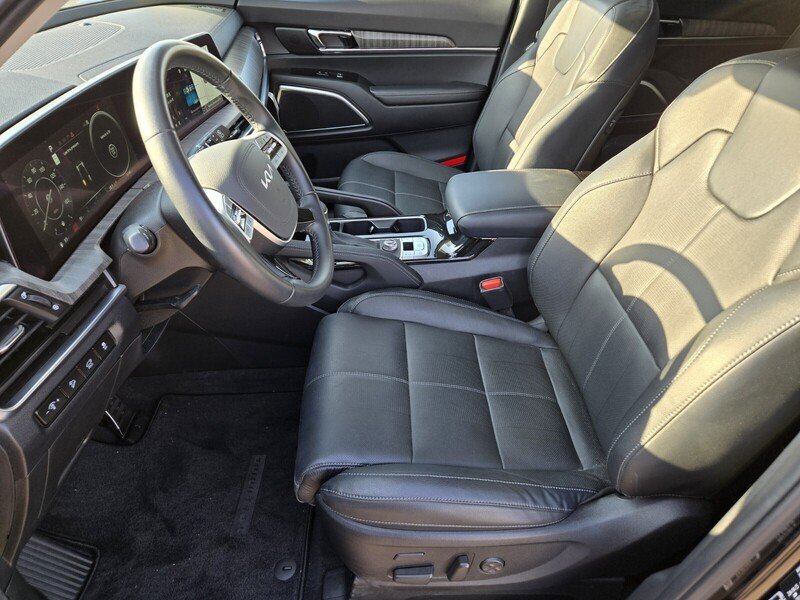 Used 2025 Ebony Black KIA SX FWD image 10
