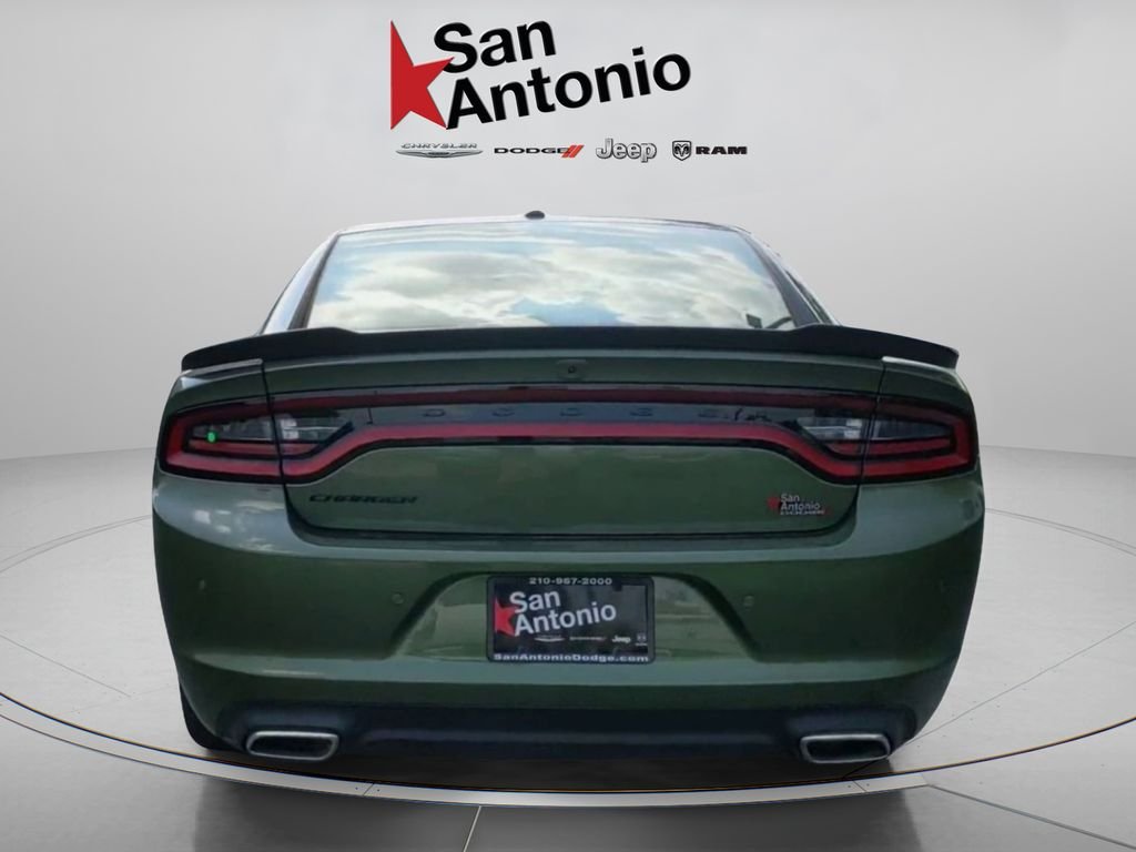 Used 2022 Green Dodge SXT image 12
