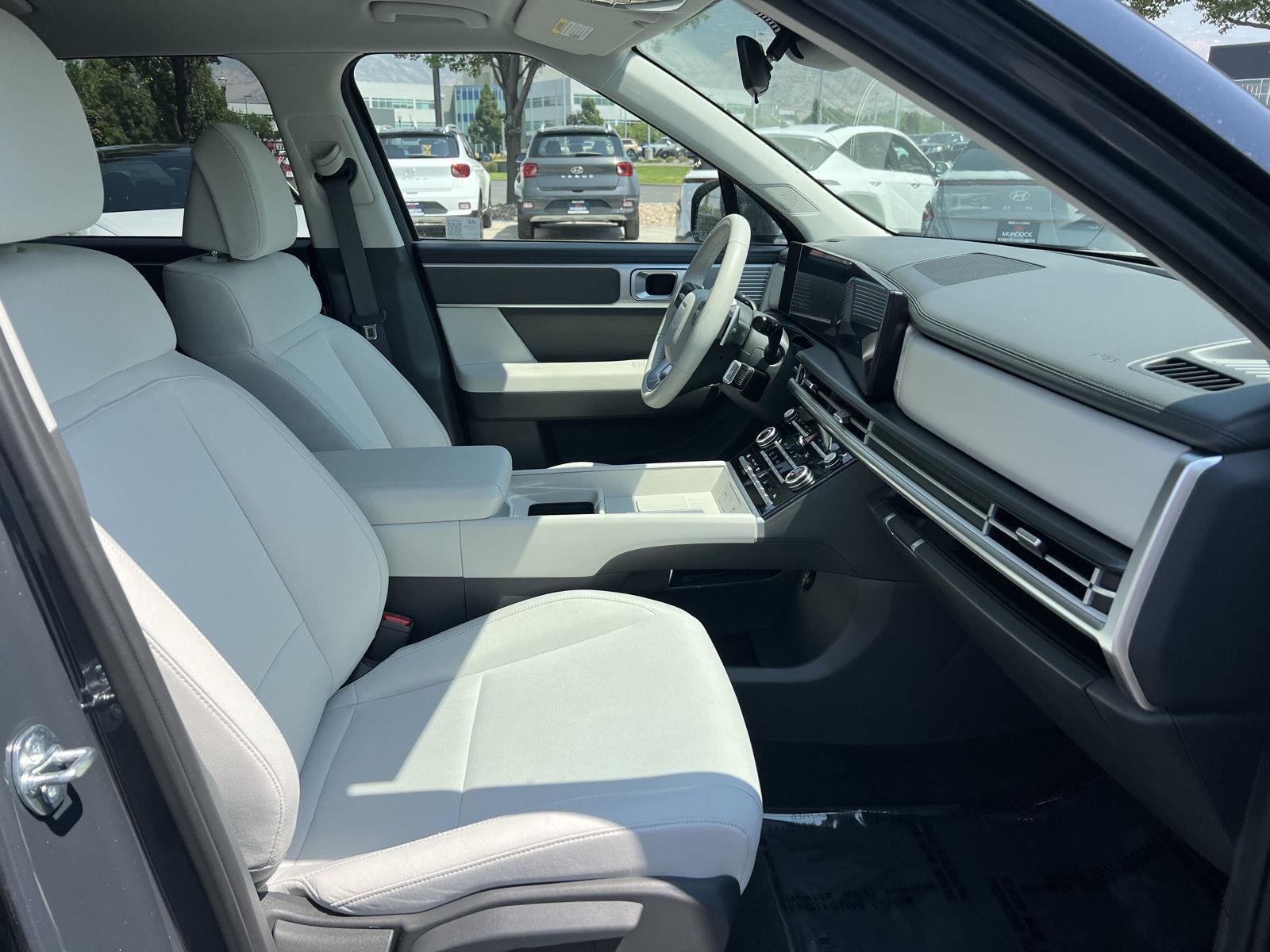 New 2026 Ecotronic Gray Hyundai SE AWD image 17