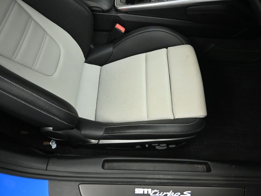 2022 PORSCHE 911 - Image 27