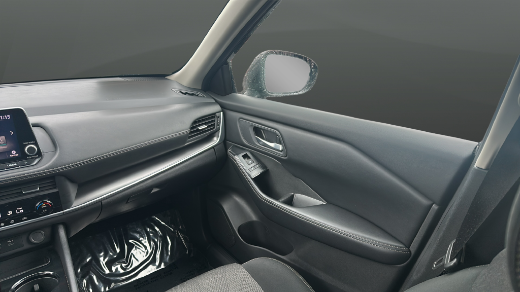 Used 2025 Super Black Nissan SV image 17