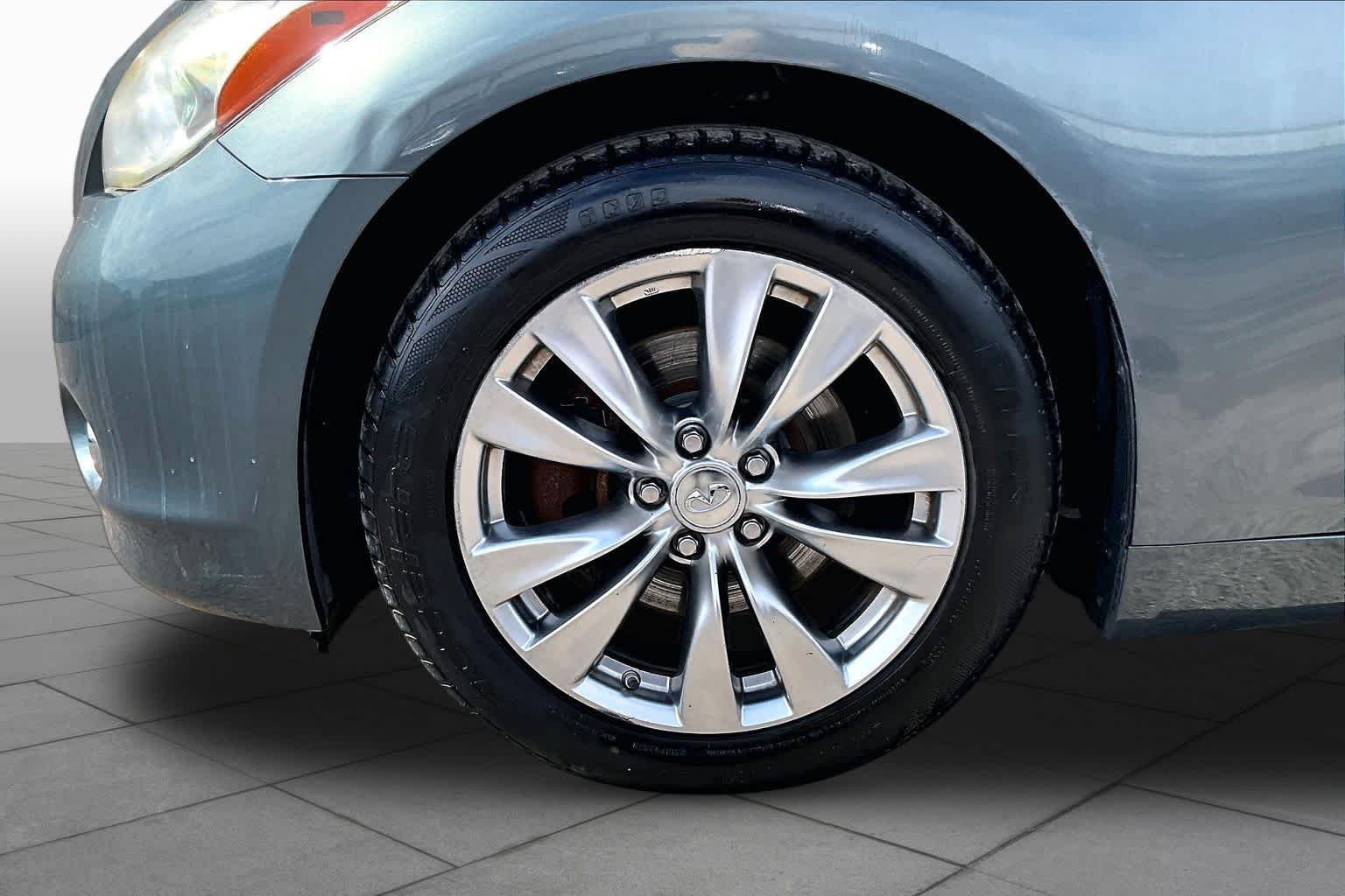 Used 2012 Harbor Blue INFINITI  image 13