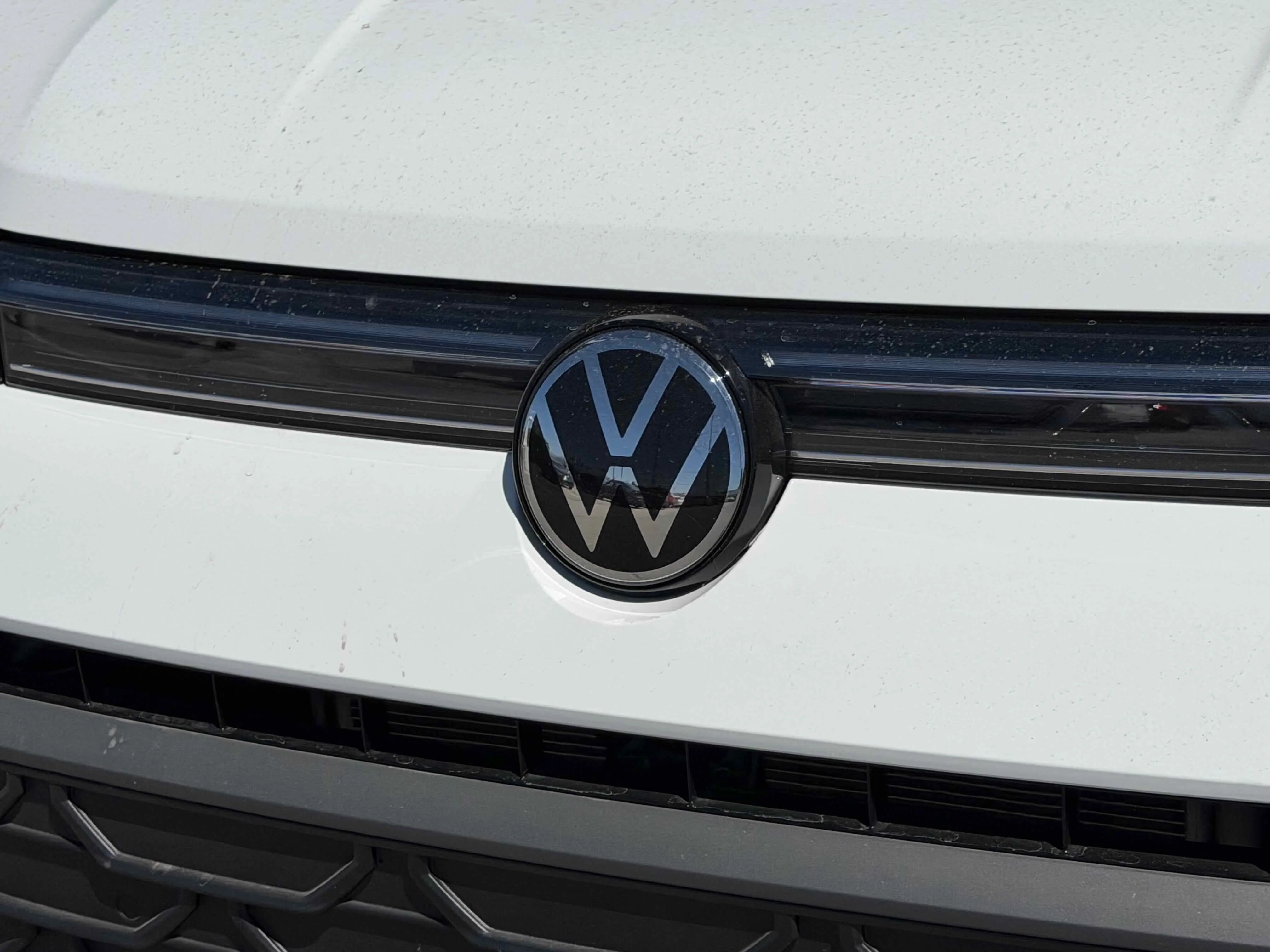 New 2026 Pure White Volkswagen SE Black image 11
