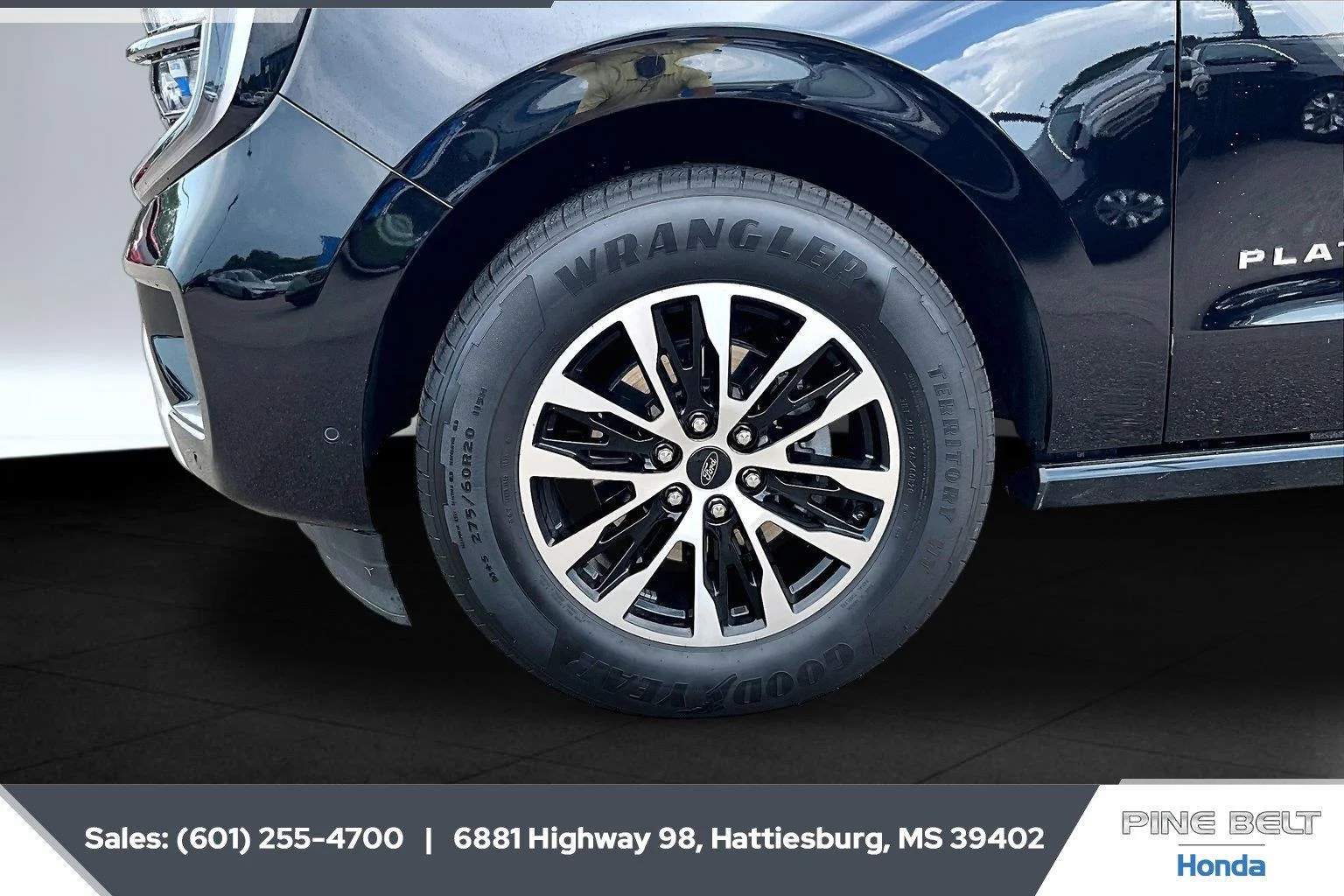 Used 2025 Agate Black Ford Platinum image 7