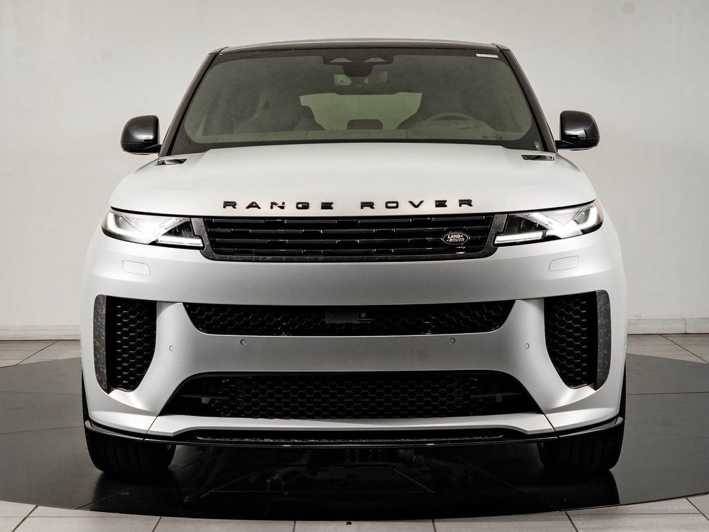 New 2026 Ethereal Frost Satin LAND ROVER  image 2