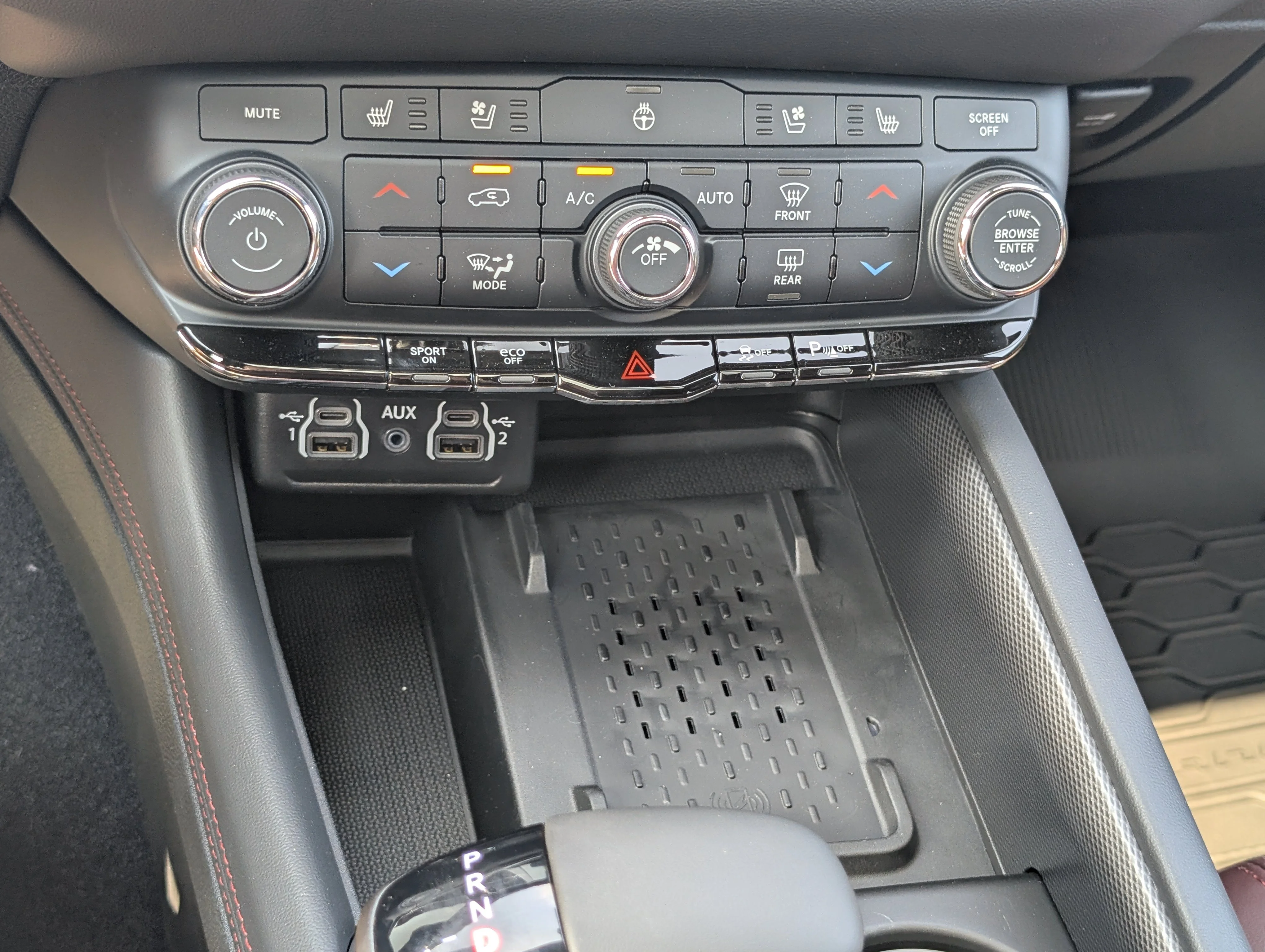 New 2026 White Knuckle Dodge GT HEMI V8 Plus image 37