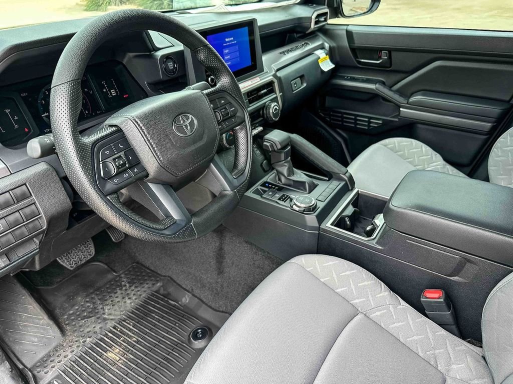 2026 Toyota Tacoma SR5 - Photo 8