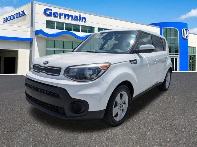 Used 2018 Clear White Kia Base image 1