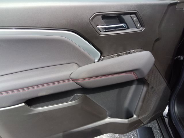2026 Chevrolet Colorado Z71 - Photo 11
