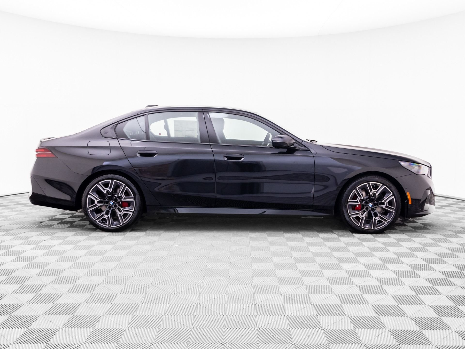 New 2027 Black Sapphire Metallic BMW 540i xDrive image 8