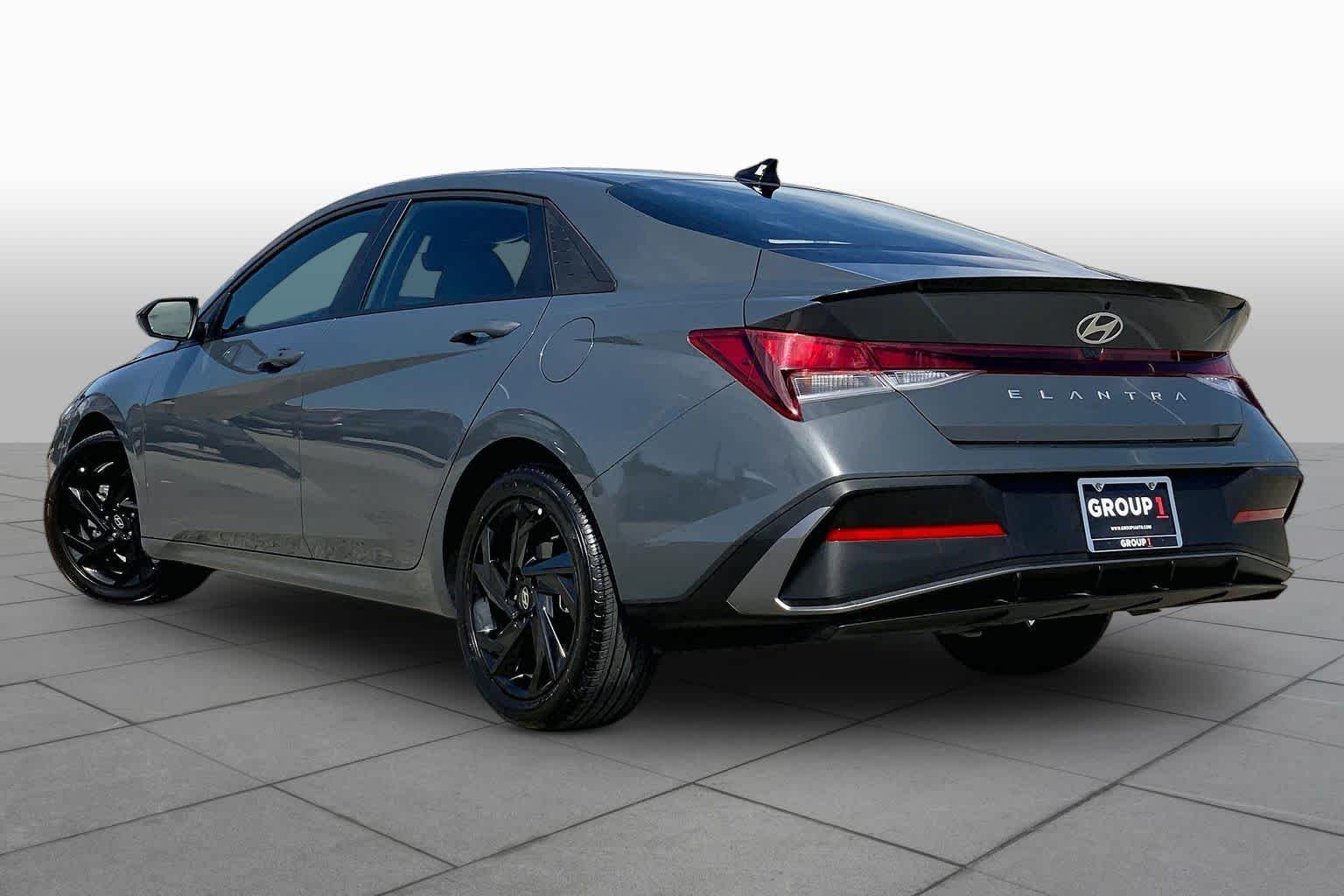 Used 2026 Ecotronic Gray Hyundai SEL Sport image 11