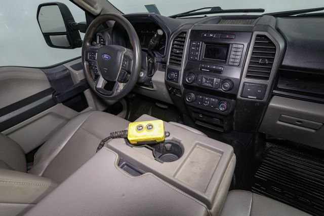 Used 2022 Black Ford XL image 16