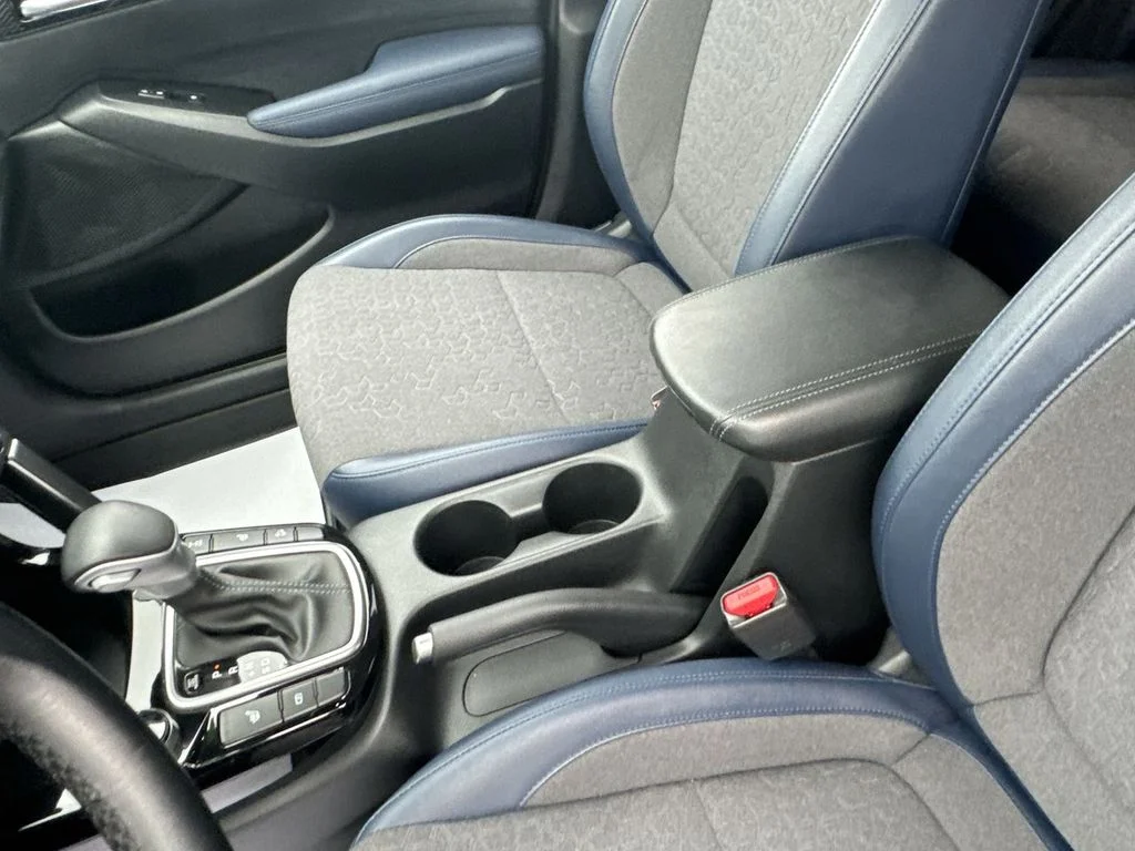 Used 2024 Black Kia S image 27