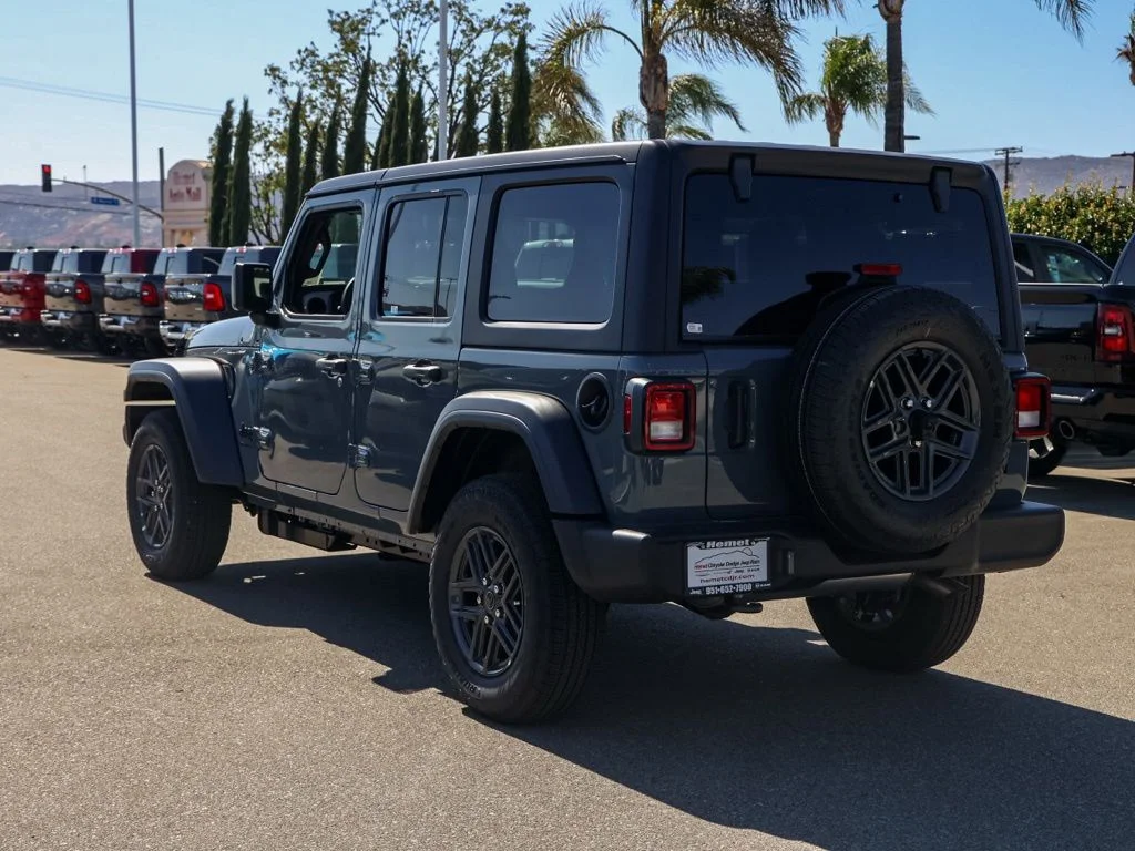 New 2026 Anvil Clear-Coat Exterior Paint Jeep Sport image 6