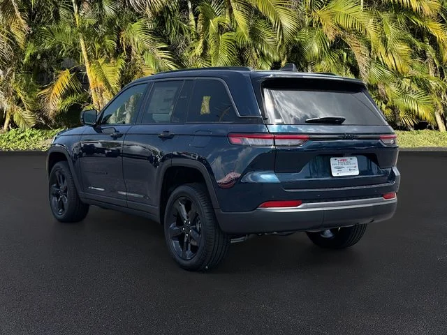 New 2026 Fathom Blue Pearl-Coat Exterior Paint Jeep Limited image 7