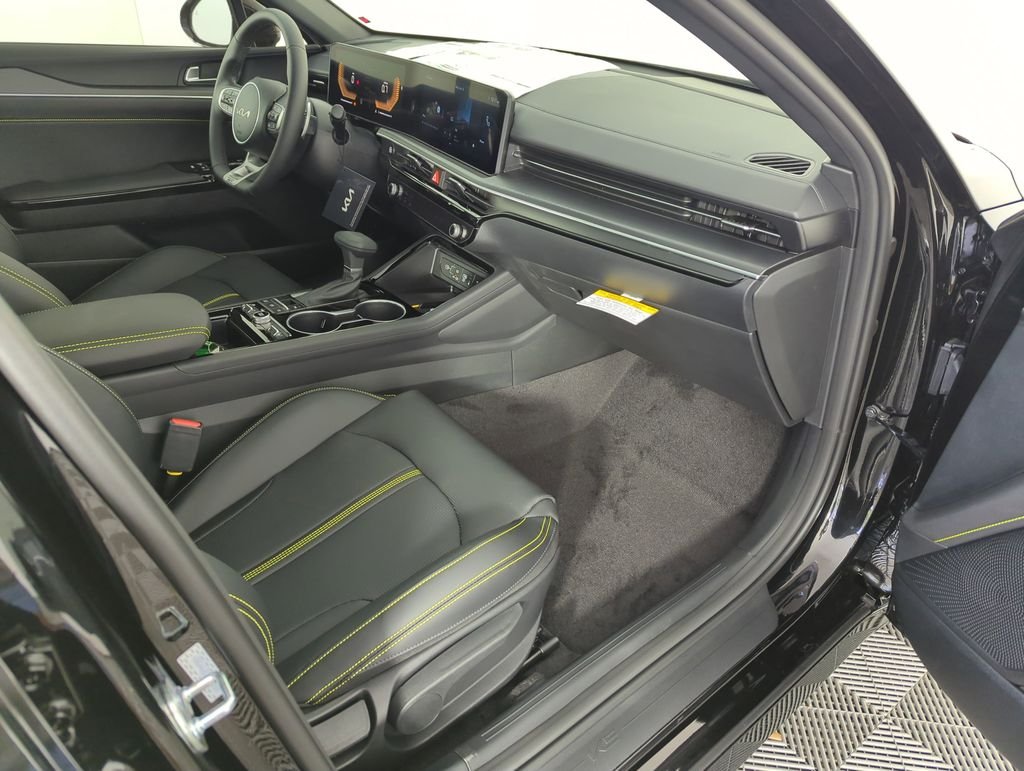 New 2026 Aurora Black Pearl Kia GT image 27