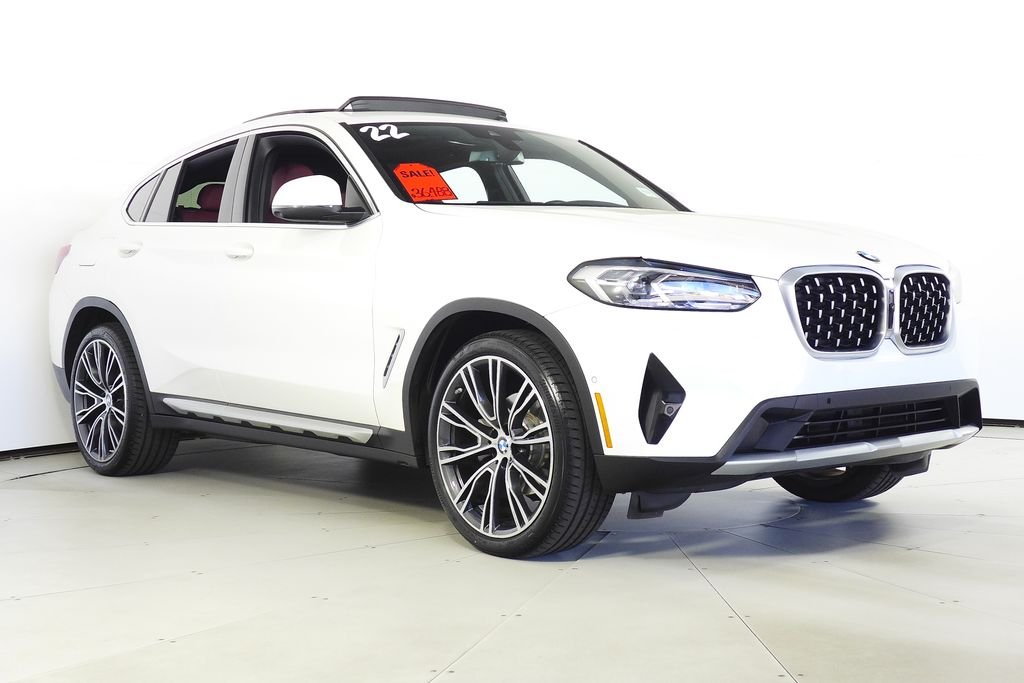 Used 2022 Alpine White BMW xDrive30i image 4