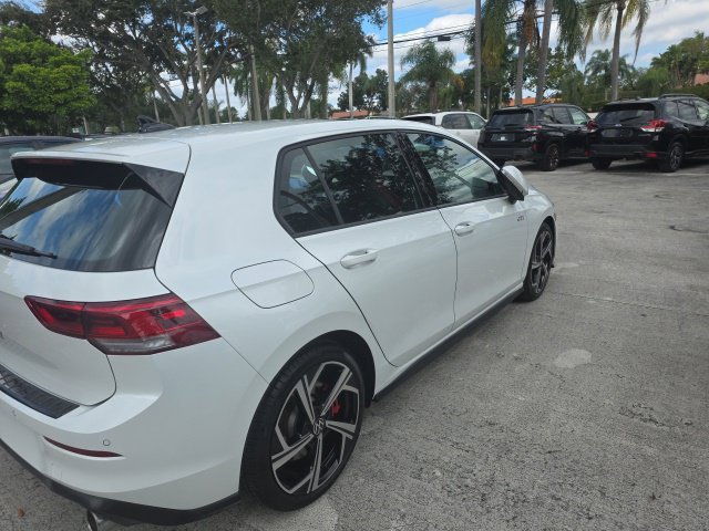 Used 2026 White Volkswagen SE image 4