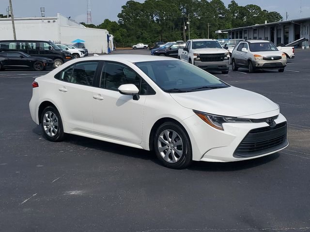 Used 2023 White Toyota LE image 32