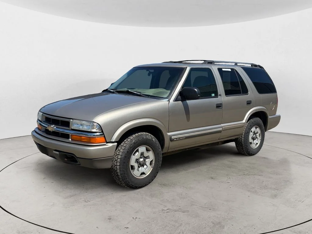 Used 2002 Gray Chevrolet LS image 1