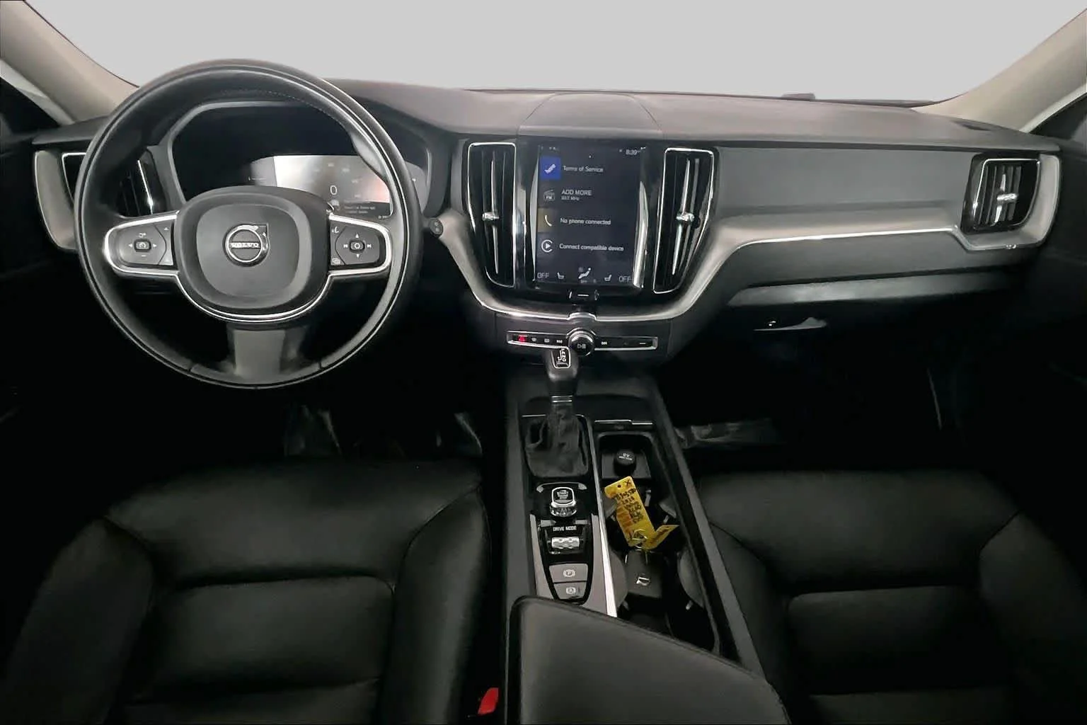 Certified Used 2019 Onyx Black Metallic Volvo Momentum image 16
