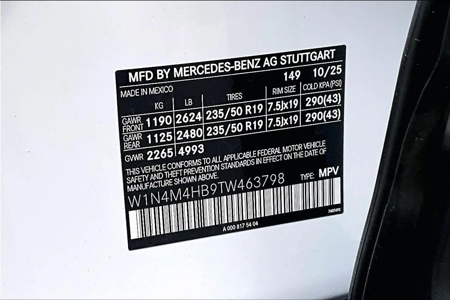 New 2026 Polar White Mercedes-Benz GLB 250 image 13