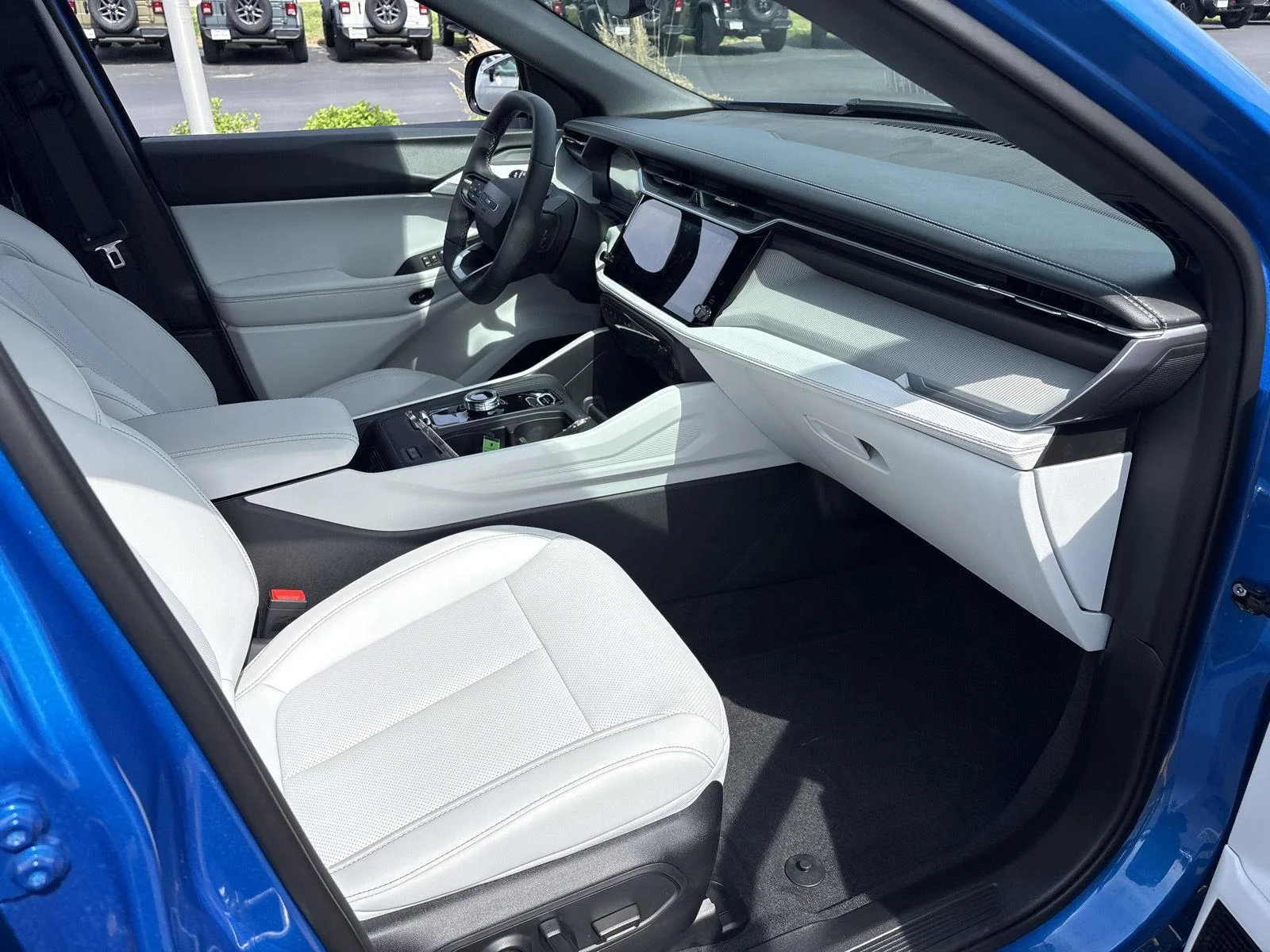New 2026 Hydro Blue Pearlcoat Jeep Limited image 14
