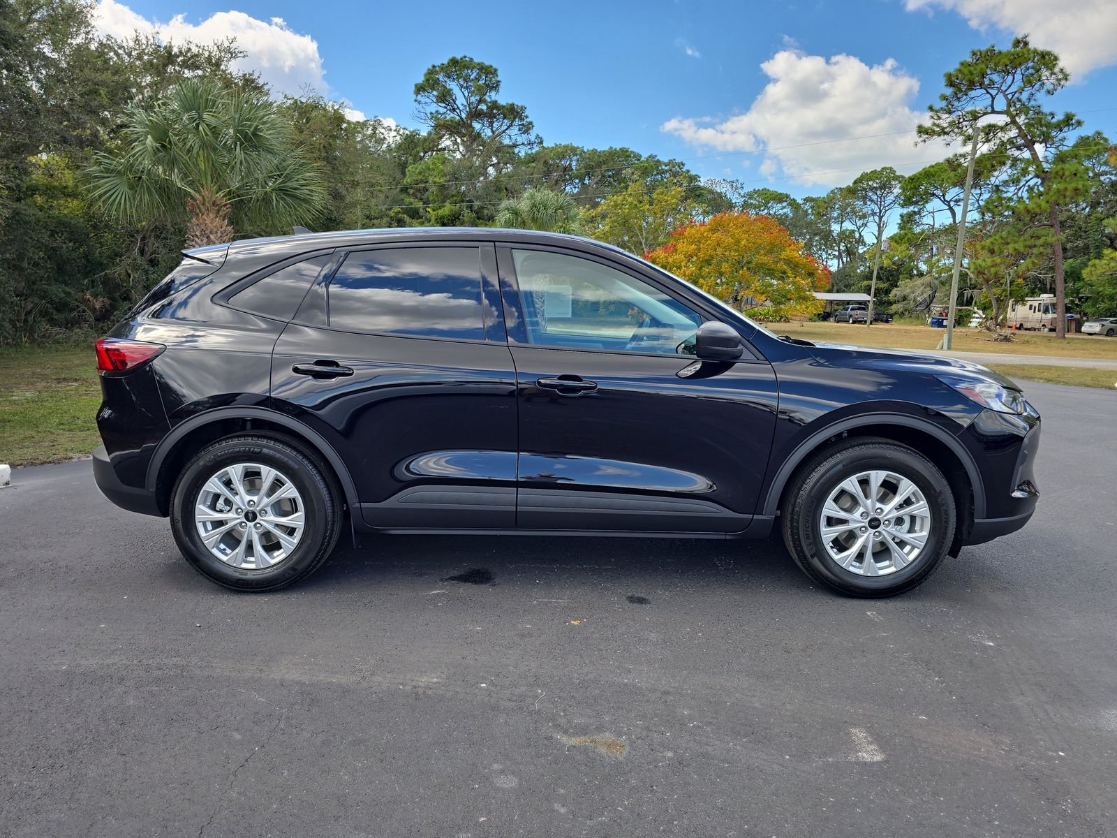 New 2026 Agate Black Metallic Ford Active image 3