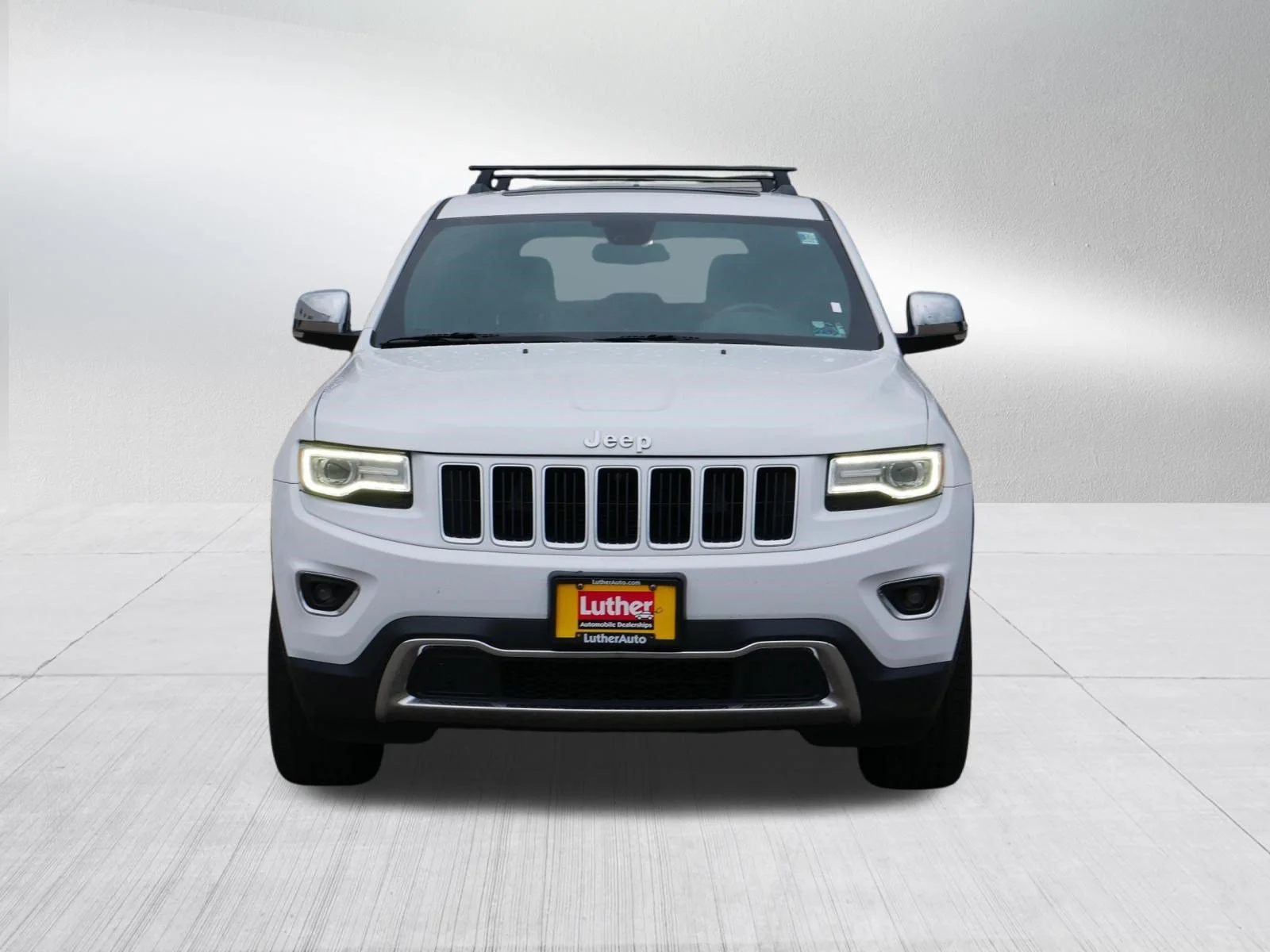 Used 2016 Bright White Clearcoat Jeep Limited image 2