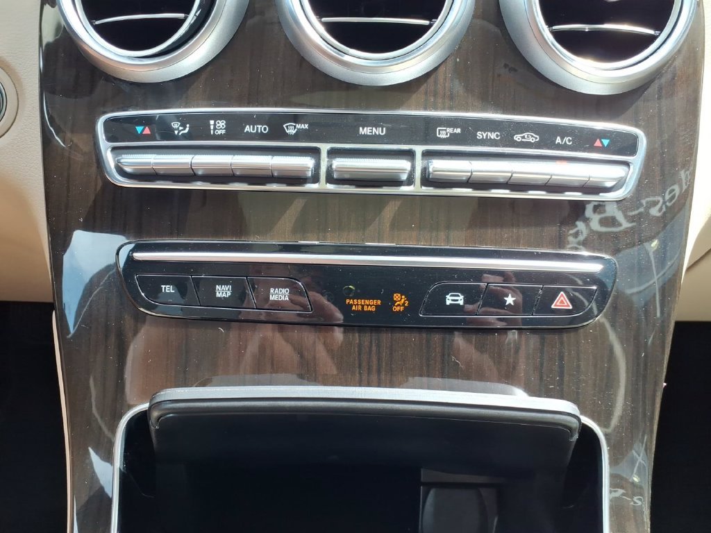 Used 2022 Mojave Silver Metallic Mercedes-Benz GLC 300 image 25