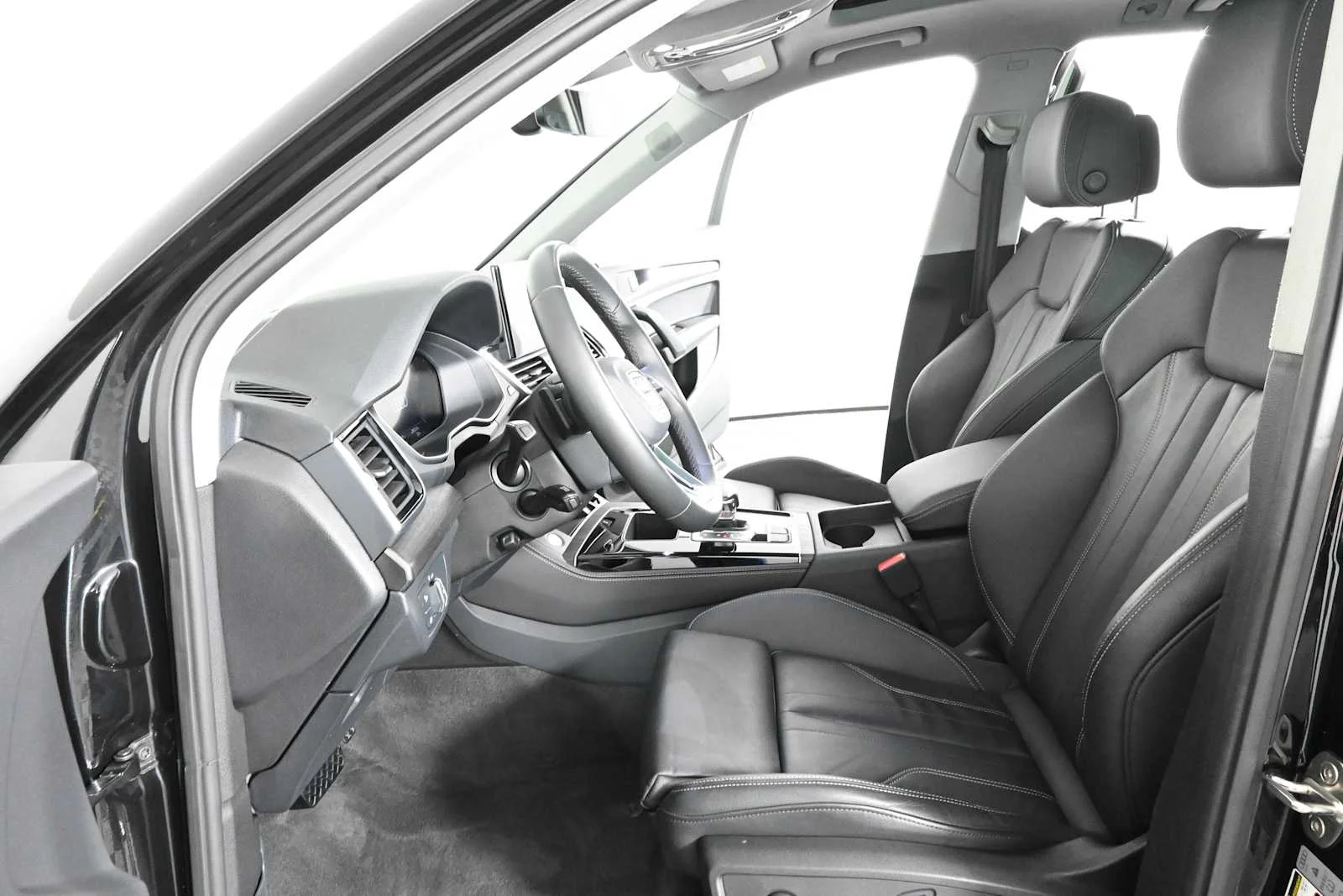 Used 2024 Mythos Black Metallic Audi S line Premium Plus image 20