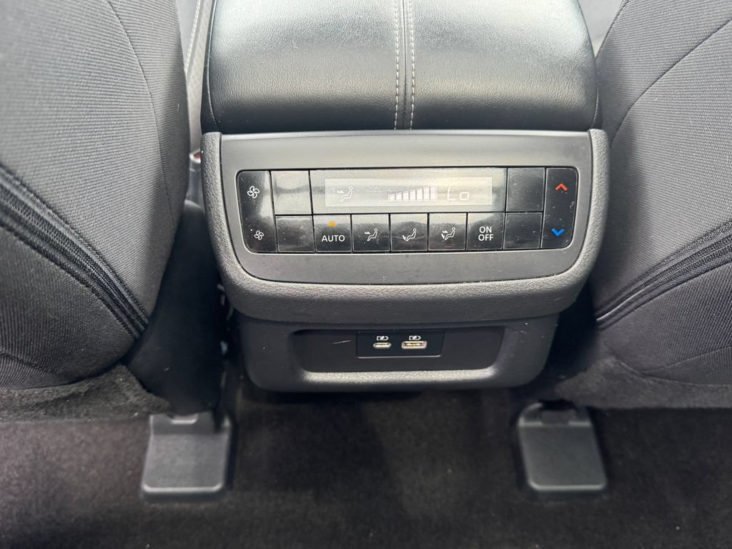 2024 Nissan Pathfinder SV - Photo 18