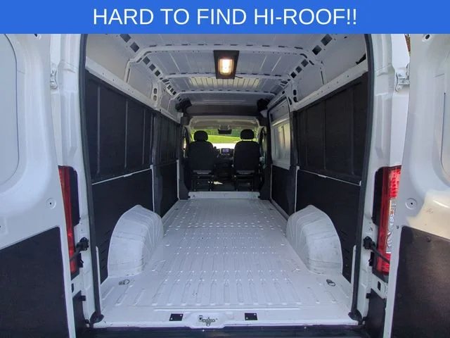 Used 2025 White Ram High Roof image 27