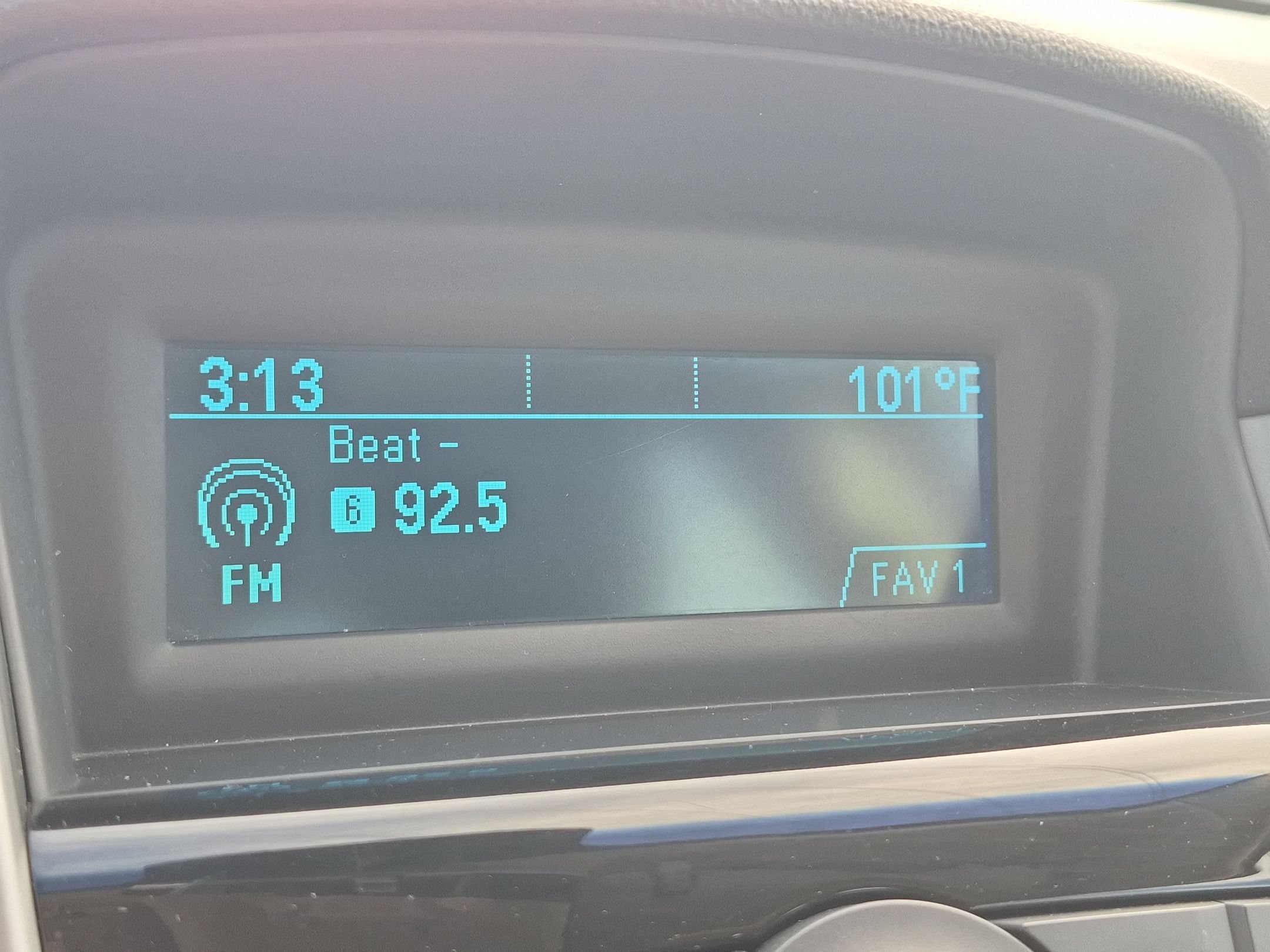 Used 2014 Red Hot Chevrolet 1LT image 21