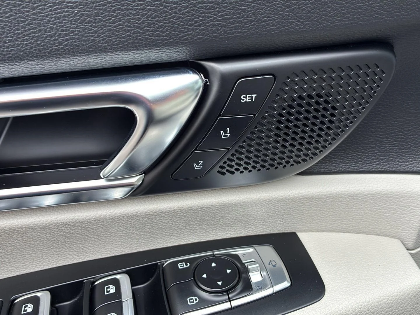 Used 2024 Dark Moss Kia SX image 13