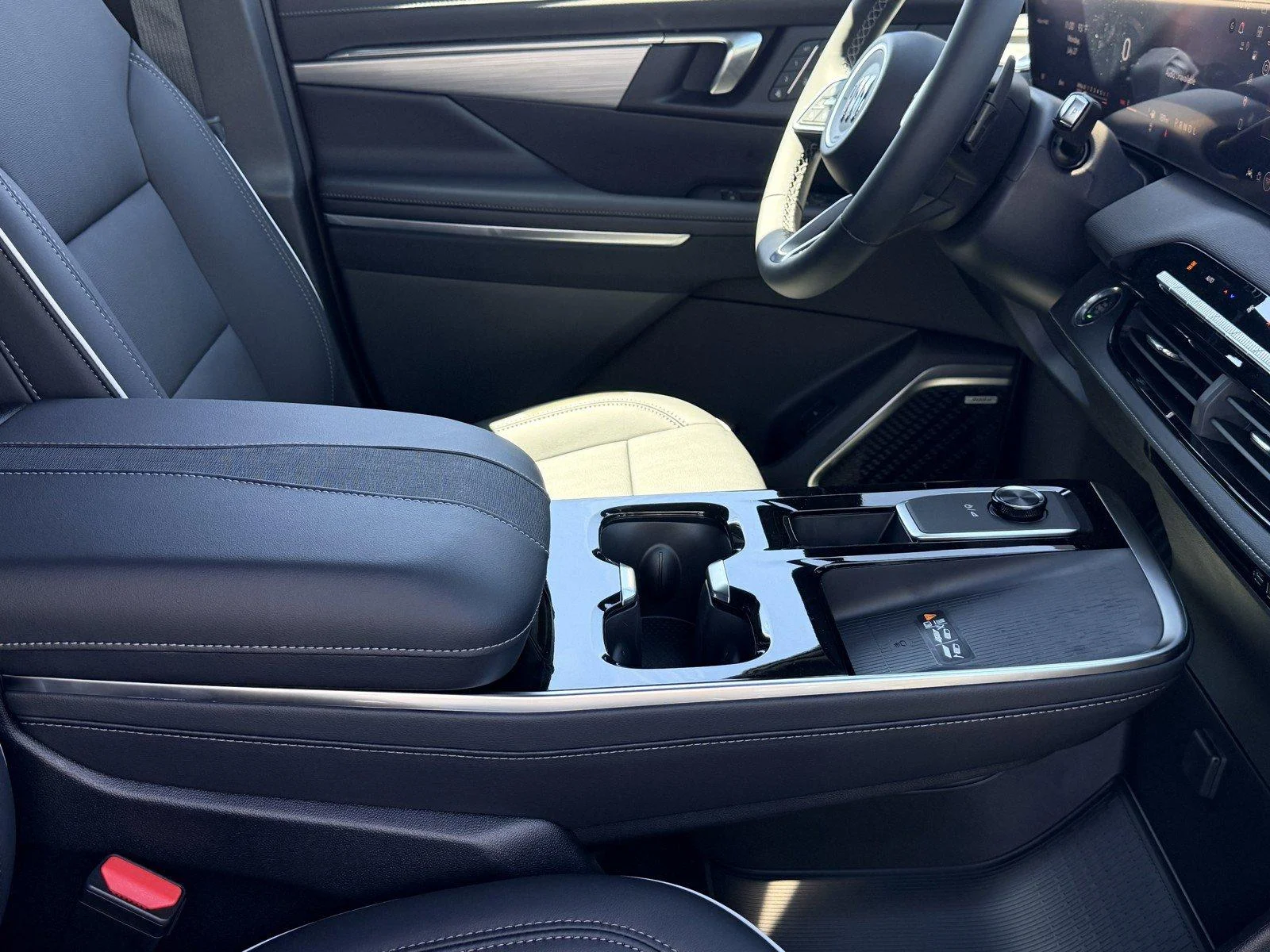 New 2026 Summit White Buick Preferred image 8
