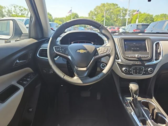 Used 2024 Summit White Chevrolet LT image 13
